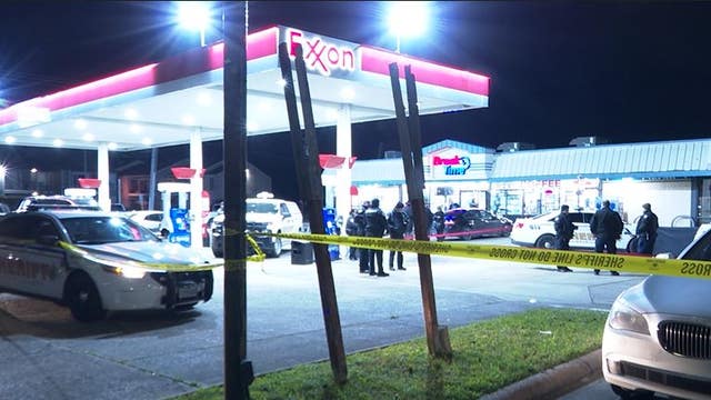 Man shot, killed by security guard outside east Harris Co. game room