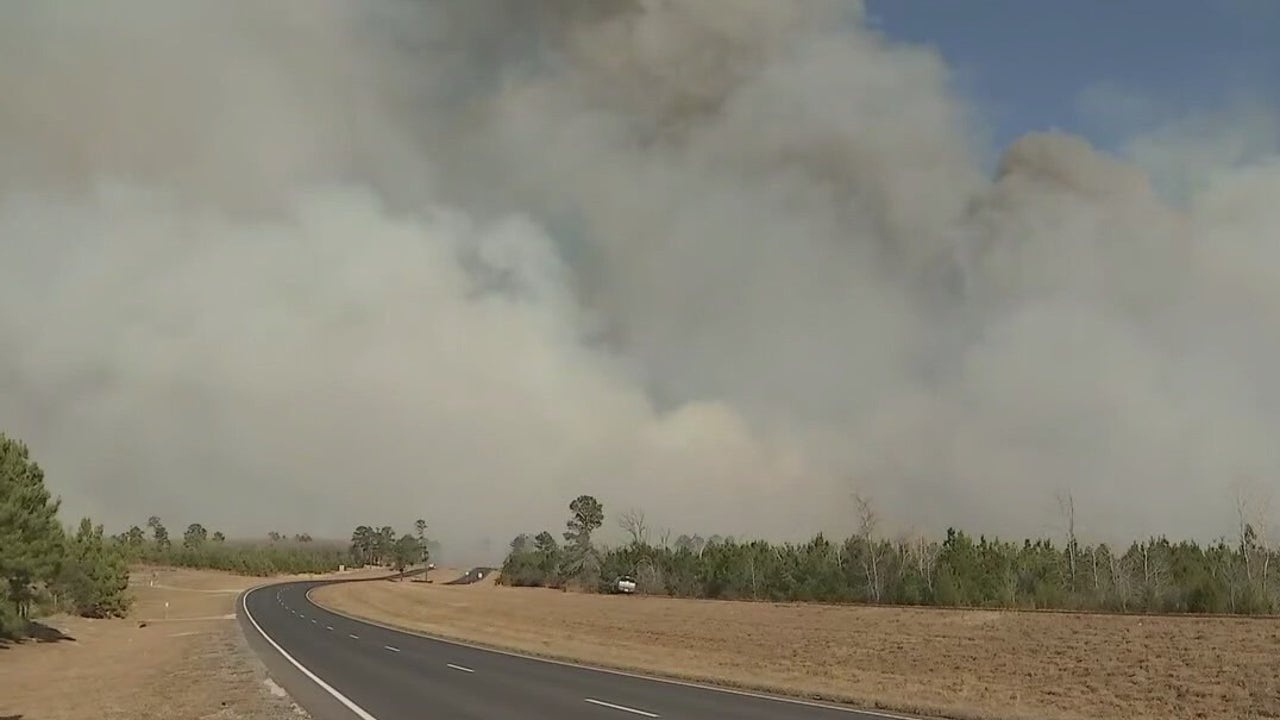 Rolling Pines Fire: Bastrop County fire 30% contained, residents could return home today - Vimarsana News