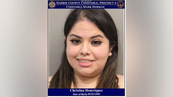 Drunk driver seen falling asleep behind the wheel arrested, court documents say