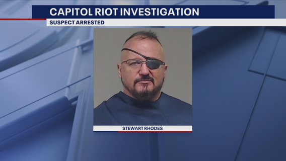 Oath Keepers founder hoping to get out of jail while awaiting trial