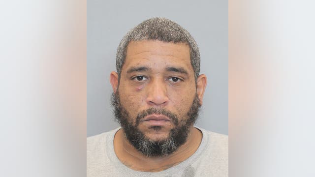 Suspected robber shot by Houston police after chase did not have gun