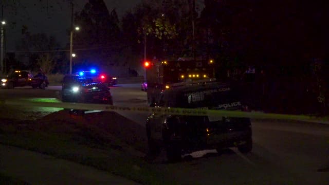 3 injured in possible home invasion in east Houston