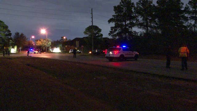 2 dead, girl injured in crash involving car, tow truck in NW Harris County