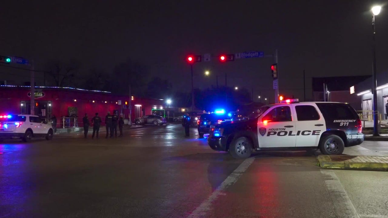 Two injured in drive-by shooting outside SW Houston club