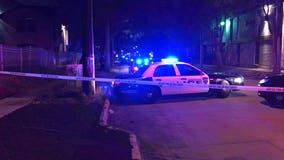 Police: 2 men found shot, 1 dead in downtown Houston