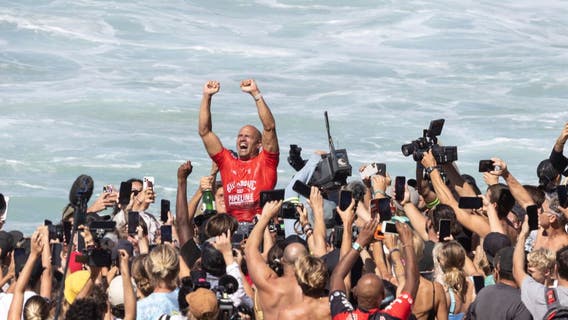 Kelly Slater, the surfing icon nearing 50, wins Billabong Pro Pipeline