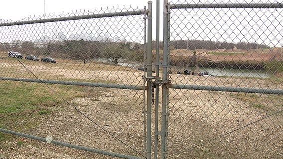 Body found along Buffalo Bayou bank near Houston's Second Ward