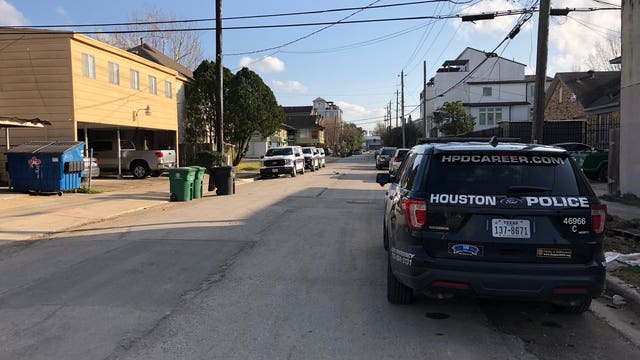HPD: Man, woman dead in apparent murder-suicide at Montrose apartment