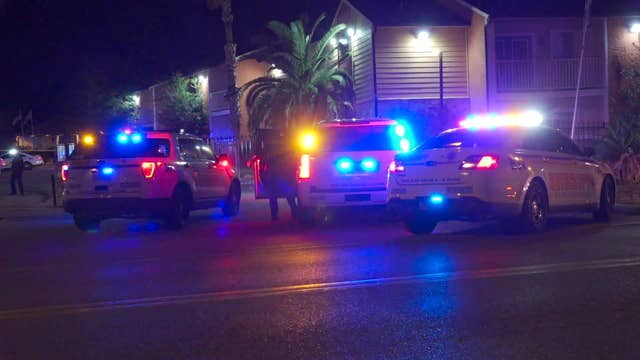 Fight between brothers ends with 2 men shot in north Harris County, HCSO says