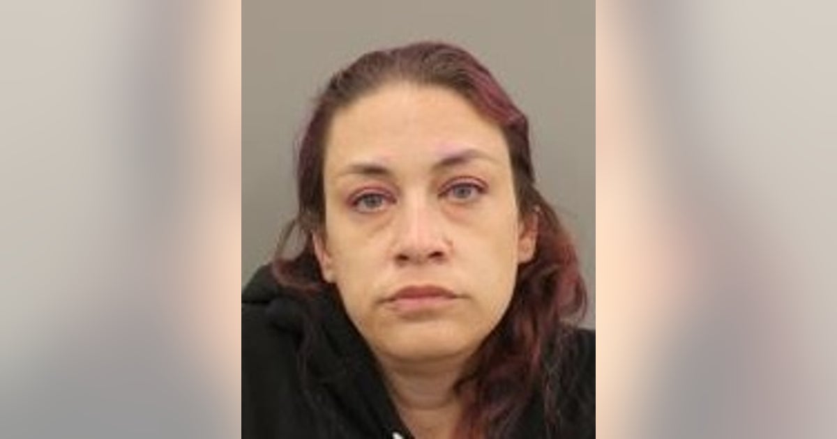 Mother charged with leaving her 2 children in 'filthy hotel room' | FOX ...