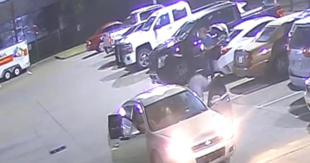 Police looking for two men seen beating, robbing man and stealing his ...