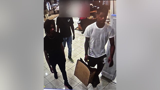 2 wanted for questioning by police following man's death in Galleria parking garage