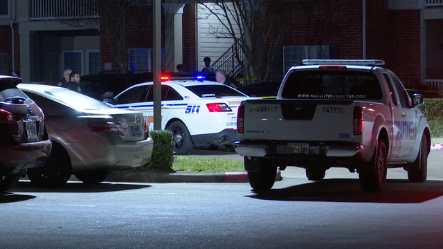 19-year-old shot multiple times at southwest Harris County apartment complex