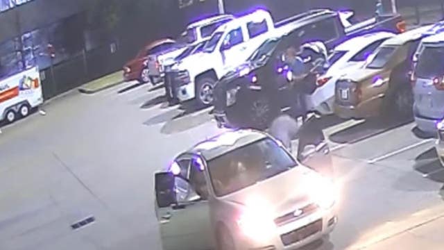 Police looking for two men seen beating, robbing man and stealing his car in SW Houston