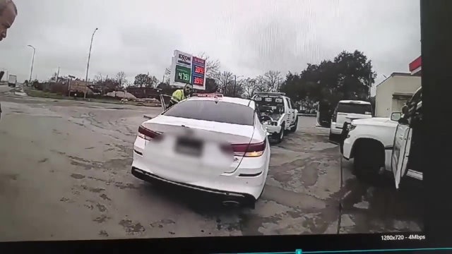 Driver charged with possessing plate flipper while driving on Houston toll road