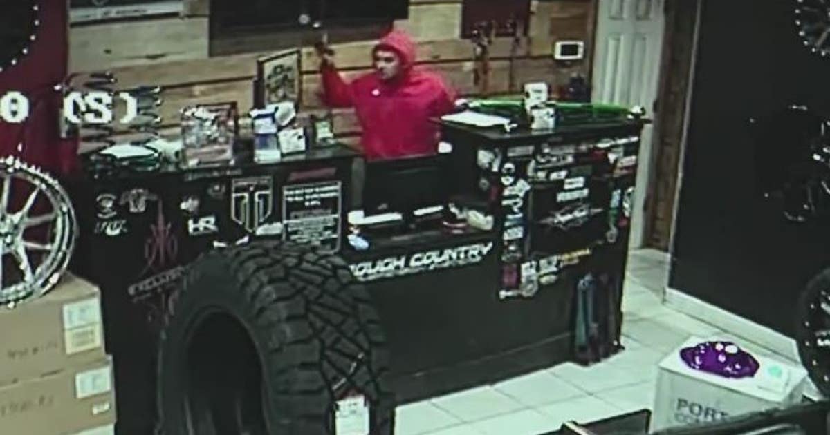 Man accused of pistol-whipping Houston tire shop employee arrested ...