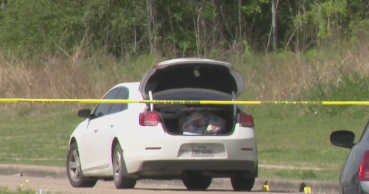 Woman found shot to death inside car in moving lane of traffic | FOX 26 ...