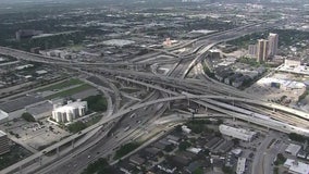 I-69 Southwest Freeway mainlanes closed at I-610 West Loop in Houston