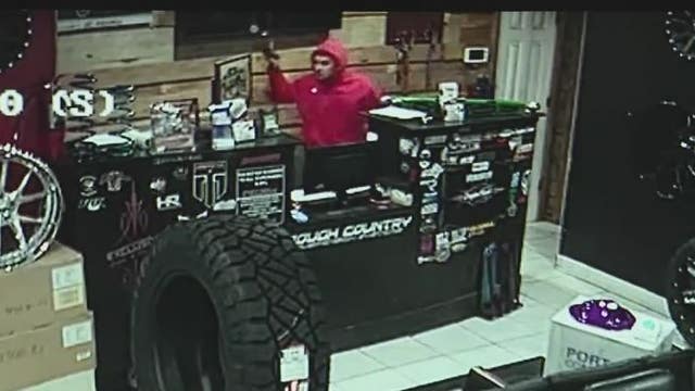 Man accused of pistol-whipping Houston tire shop employee arrested