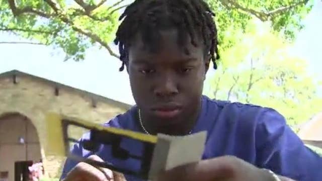 Cops called on college-bound Houston teen working in his own neighborhood
