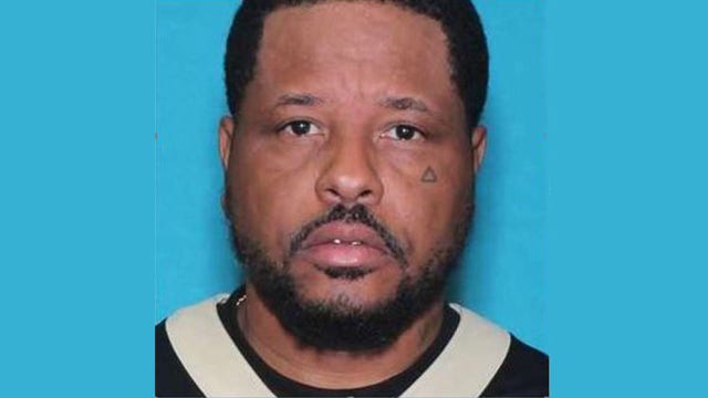 Warrant issued for suspected shooter of man found dead on road in N. Harris County