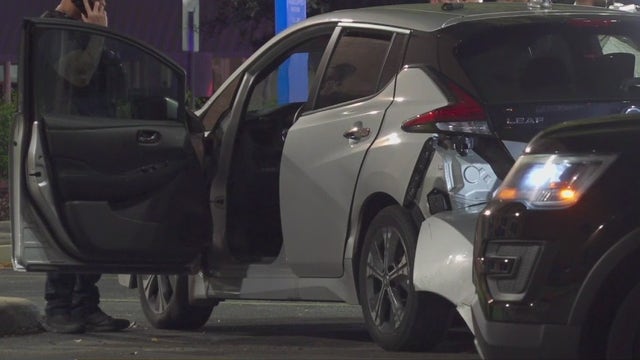 Man suspected of stabbing Surfside officer led police on chase: HPD