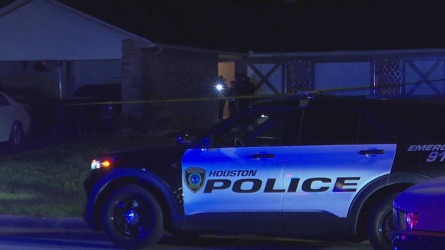 Intruder posing as home health worker shot to death by homeowner's son