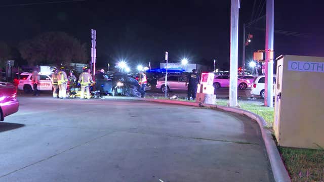 Harris County chase ends in crash; 2 innocent people hurt
