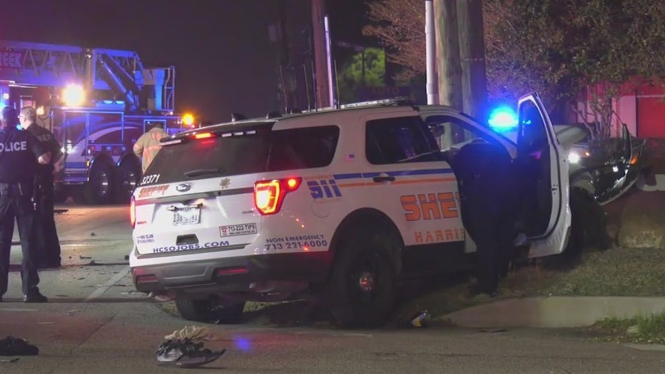 Harris County deputy head-on crash