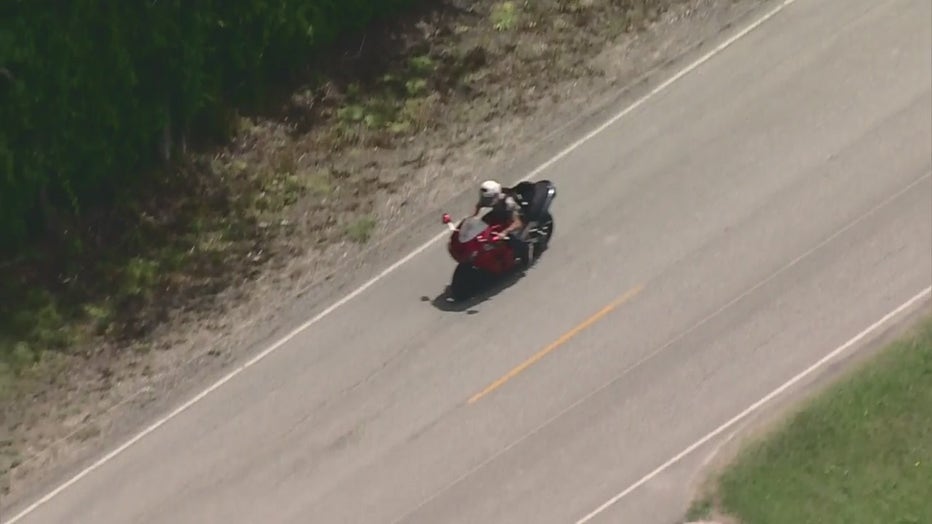 Motorcyclist leads Houston Police chase