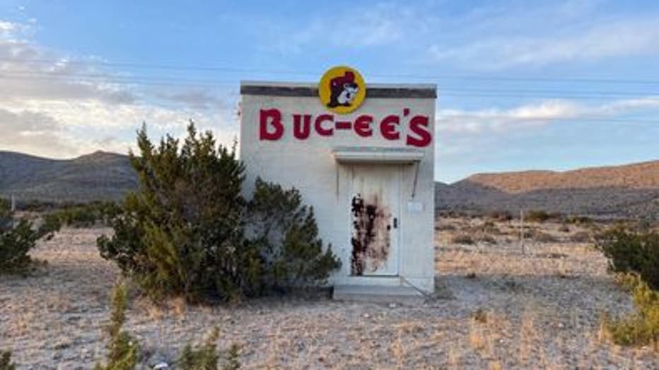 tiny-bucees-in-west-texas-2.jpg
