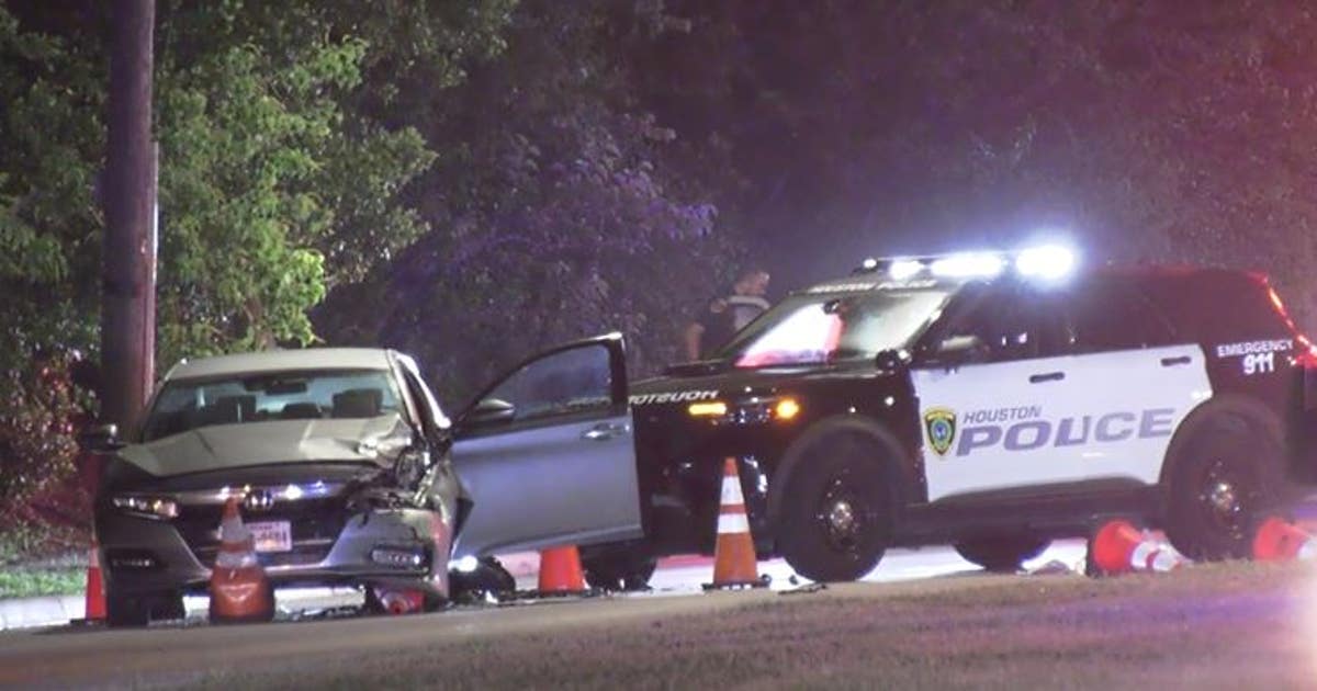 HPD officer hospitalized after patrol car hit by speeding drunk driver ...