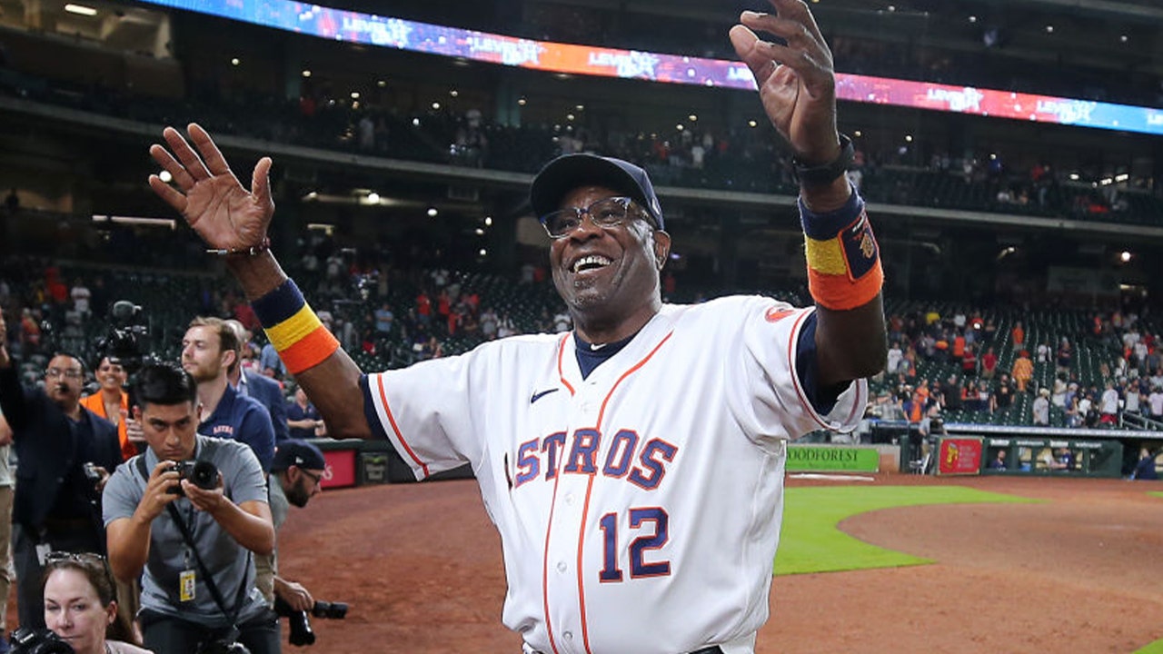 Astros manager Baker gets career win No. 1,999 in shutout of