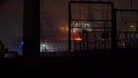 Crews battle fire at power plant in Fort Bend County