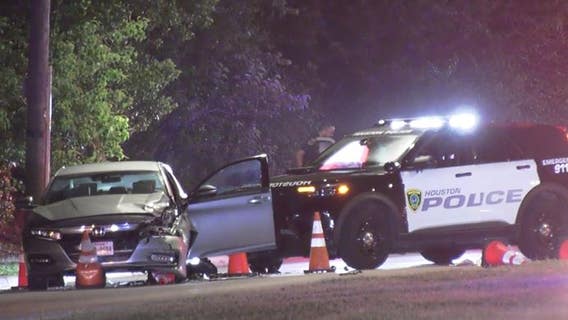HPD officer hospitalized after patrol car hit by speeding drunk driver in southeast Houston