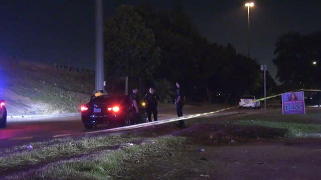 1 hospitalized after apparent road rage shooting in southwest Houston