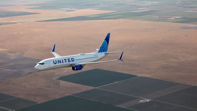 United Airlines to start using fuel made of animal fat, cooking oil on some flights