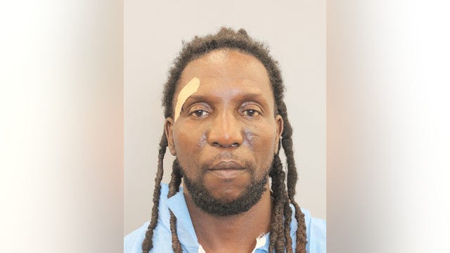 2 HPD officers hospitalized after suspected drunk driver crashes into patrol car blocking traffic