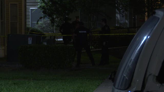 Man, 27, shot to death at SW Houston apartment complex