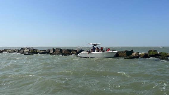 Coast Guard rescues eight people as their boat drifts towards jetty
