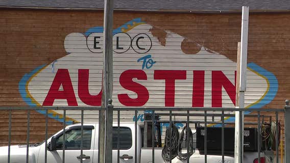 'Welcome To Austin' mural outside upcoming Houston Heights beer garden