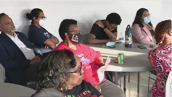 Lawmakers in Fort Bend County hold town hall discussing gun laws