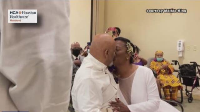 HCA Healthcare Houston Mainland Hospital helps college sweethearts tie the knot after health emergency