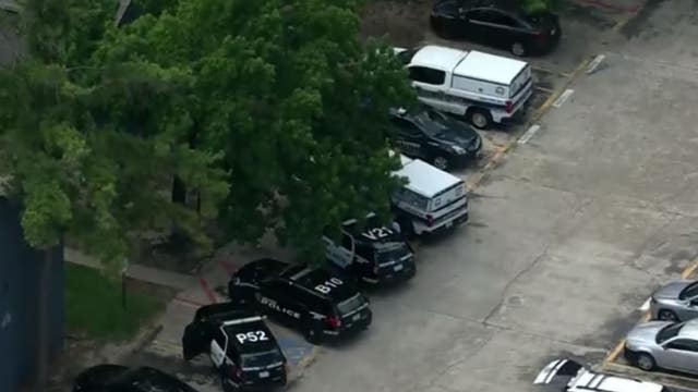1 dead after shooting at apartment complex in north Houston