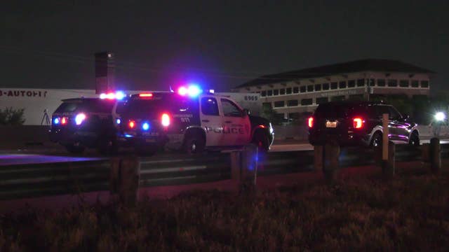Houston police searching for 2 drivers after man was fatally struck on North Fwy
