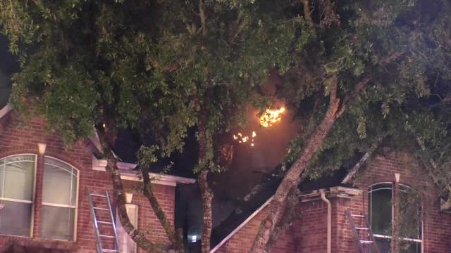 League City home catches fire after lightning strike