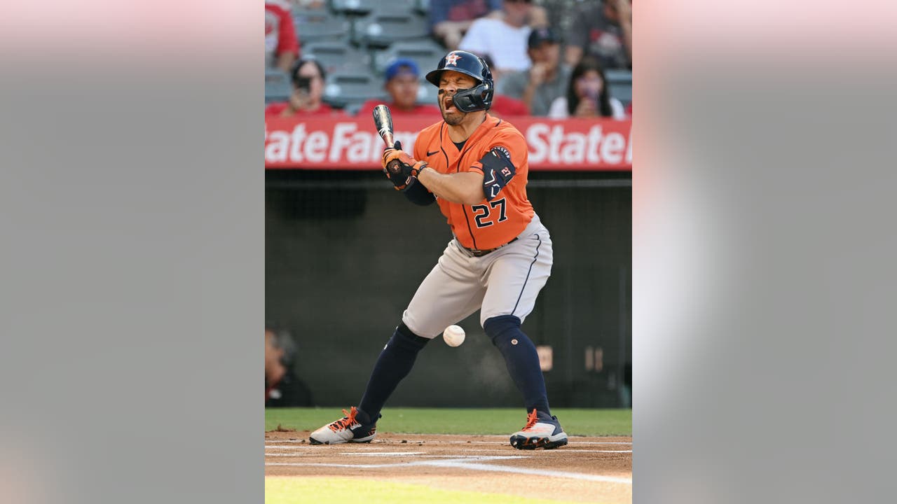Jose Altuve looks 'game ready.' A struggling Astros offense needs him - The  Athletic