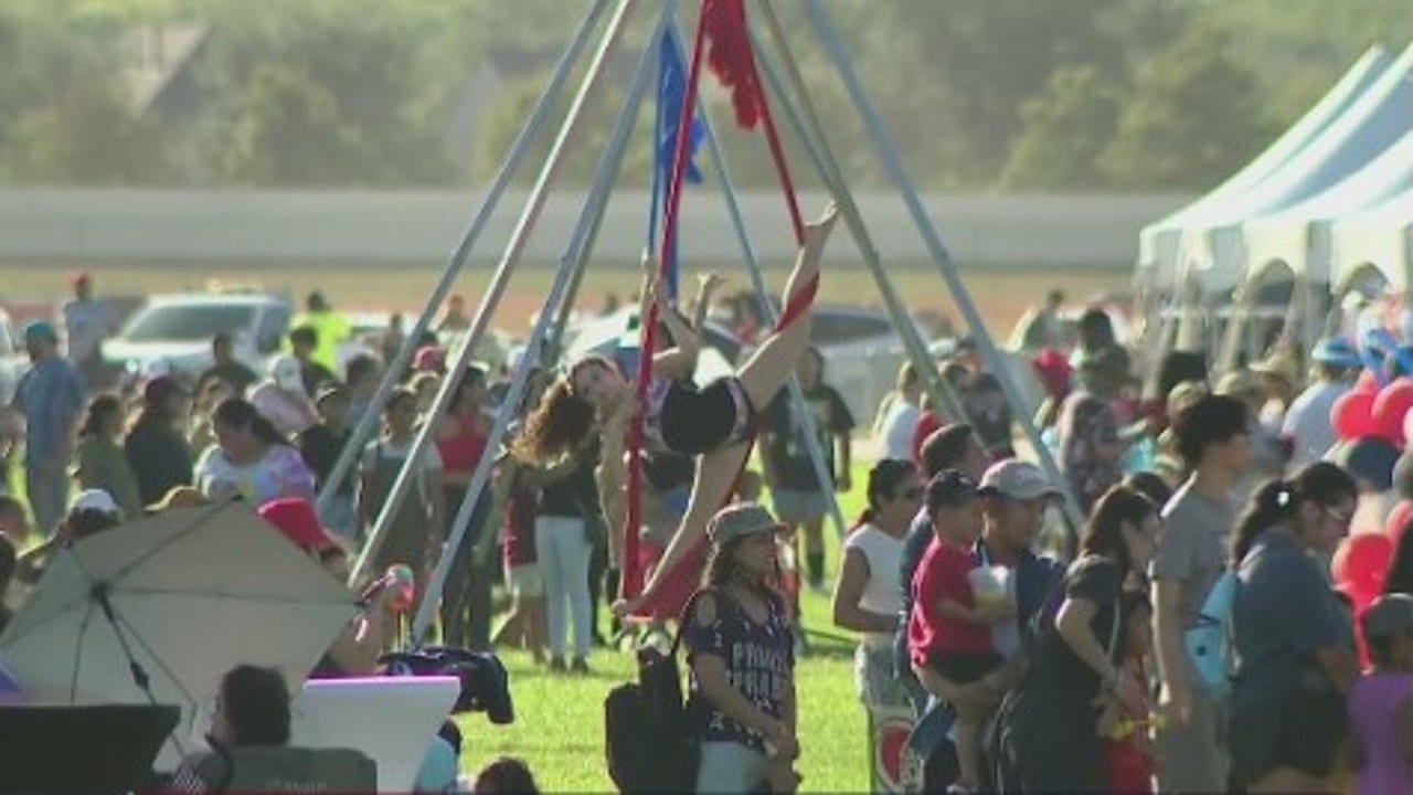 'Lemonade, good food and good fun' Sugar Land fireworks show brings in