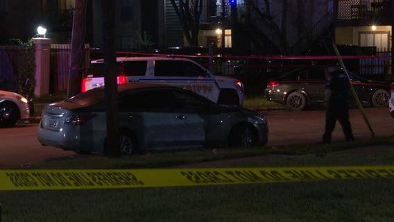 Driver shot after crashing into parked car in NW Harris County, shooter arrested