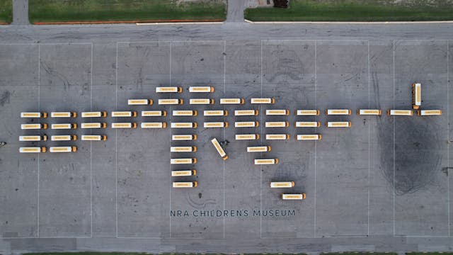 Mile-long school bus convoy honoring child victims of gun violence visits Sen. Ted Cruz